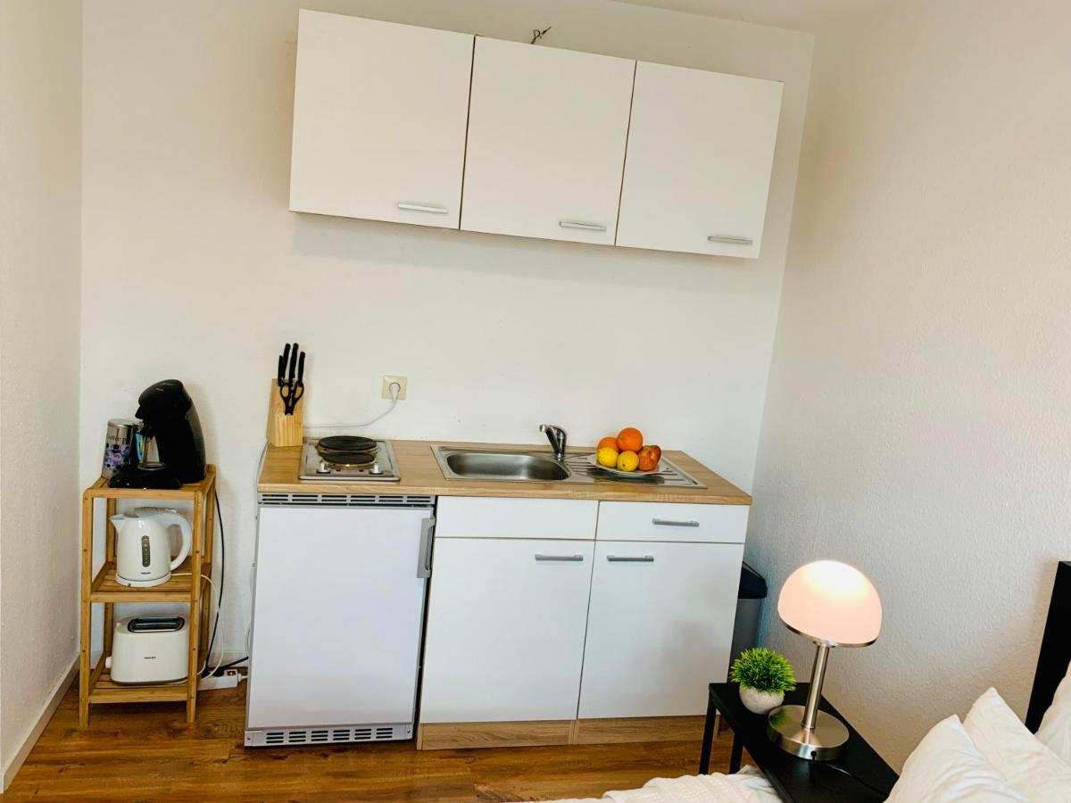 Direkte Uninaehe: Ferienwohnung Mit Grossem Doppelbett, Kuechenzeile Und Neu Renoviertem Badezimmer Χόμπουργκ Εξωτερικό φωτογραφία