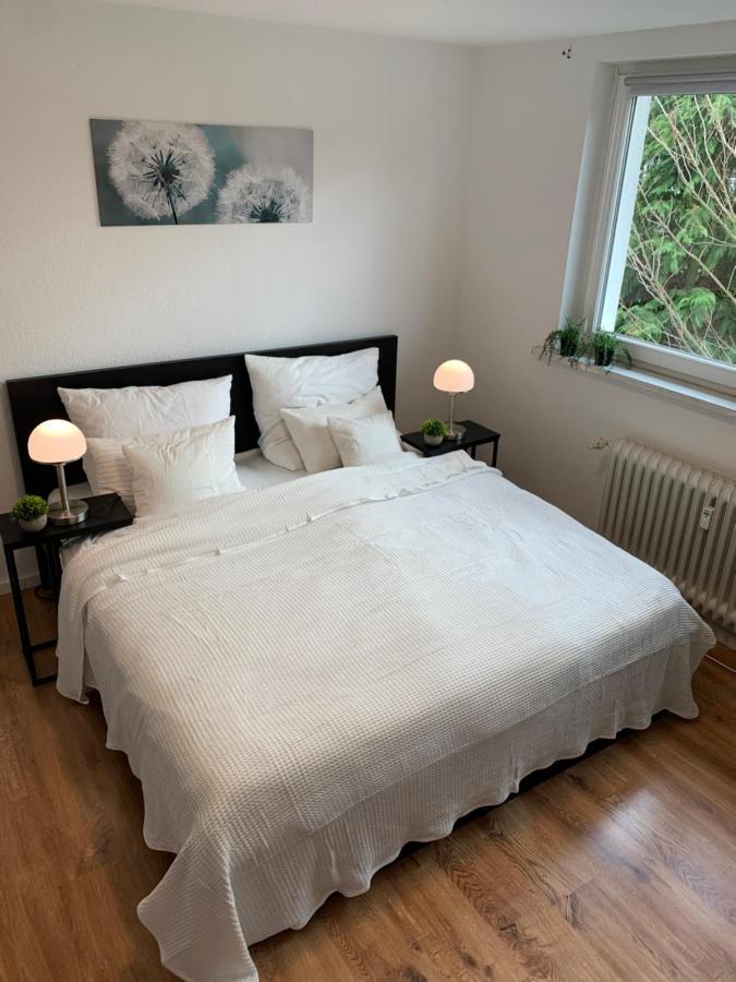 Direkte Uninaehe: Ferienwohnung Mit Grossem Doppelbett, Kuechenzeile Und Neu Renoviertem Badezimmer Χόμπουργκ Εξωτερικό φωτογραφία